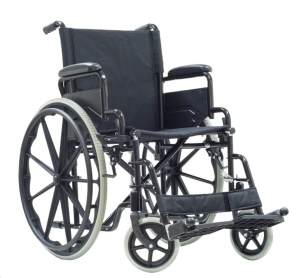 Esta silla de ruedas autopropulsable es muy completa. Puede utilizarse tanto en el interior como en el exterior. Peso máximo usuario: 120 kg.