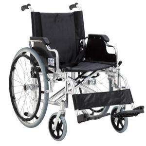 Esta silla de ruedas de aluminio autopropulsable es muy completa. Puede utilizarse tanto en el interior como en el exterior. Peso máximo usuario: 125 kg.
