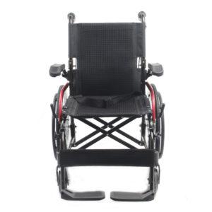 Esta silla de ruedas de aluminio autopropulsable es muy completa. Puede utilizarse tanto en el interior como en el exterior. Peso máximo usuario: 100 Kg Peso neto: 11,5 Kg