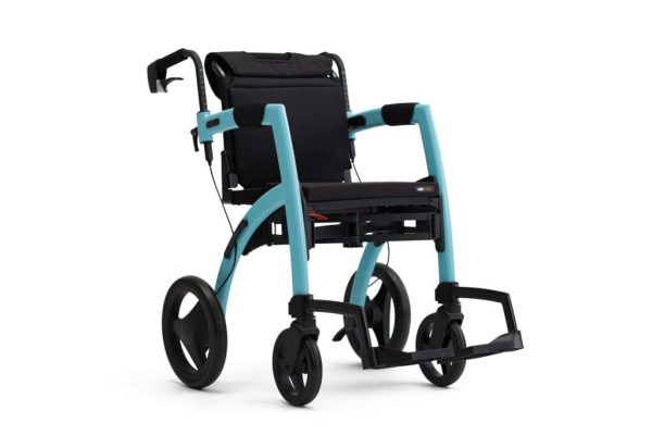 Rollz motion es un andador y una silla de ruedas 2 en 1. El innovador Motion de Rollz se convierte en una silla de ruedas práctica y cómoda en un abrir y cerrar de ojos. Dimensiones del asiento: 45 cm ancho y 42 cm profundidad. Color azul celeste.