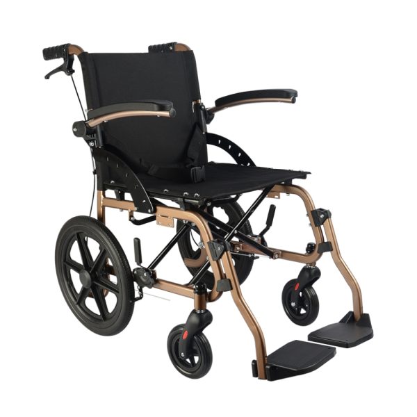 Silla de ruedas de transporte ideal para interior y exterior, gracias a su s dimensiones estrechos. Apta para usuarios con un peso de hasta 125 kg.