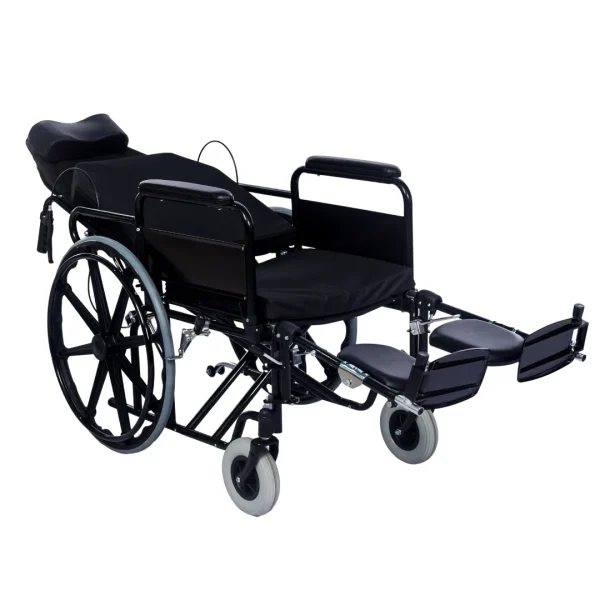 Con un peso neto de 24.5 kg, esta silla tiene capacidad para soportar hasta 100 kg, asegurando resistencia y seguridad en su uso. Su diseño plegable facilita el transporte y almacenamiento, mientras que las ruedas con bloqueo garantizan estabilidad y seguridad. El respaldo alto de la silla se reclina hasta 170º, permitiendo al usuario encontrar la posición más cómoda según sus necesidades.