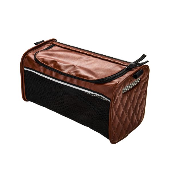 El andador All Terrain cuenta con un espacioso y elegante bolso fabricado en piel sintética.