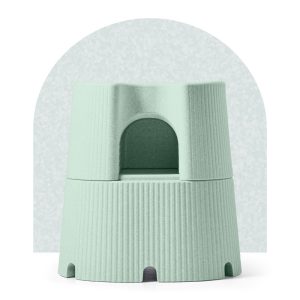 El taburete Dorica de la marca byACRE destaca por su diseño funcional y versátil, pensado para facilitar las tareas diarias en el hogar.